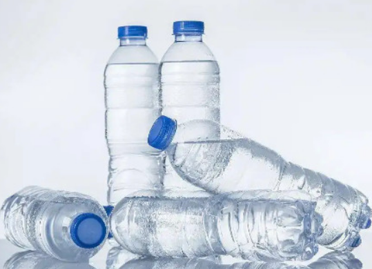 3fe50aa3eed8acc0e06199b0d3a6ab24.png 矿泉水.png