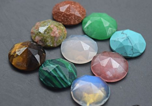 d75f9da5f6b74932403cdf7a942c6248.png 半宝石.png