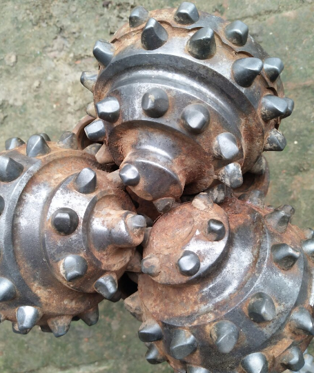 b5fb1bd9190990bb9b9d00ee39aeba56.png 二手.png