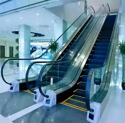 f588ed034fb2e34017538027d2709119.jpg 电梯.jpg