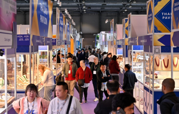 376f170faed20ced4b1100506b880201.png 珠宝.png