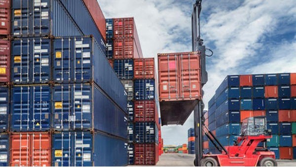 潍坊海关口岸通关进入“读秒”时代 潍坊海关口岸通关进入“读秒”时代