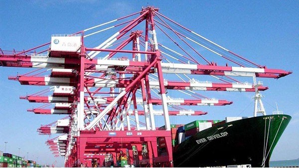 我国进口油接卸第一大港青岛港扩能增产