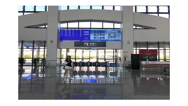 IOS/Android通用版/手机APP下载高铁广告隆重登场!